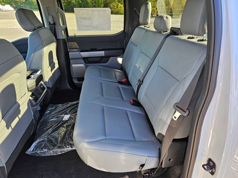 New 2025 Ford F150 Lightning Flash AWD/4WD image 5