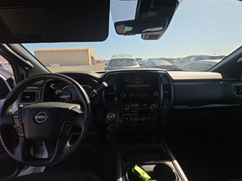 Used 2023 Nissan Titan SV w/ SV Convenience Package AWD/4WD image 11