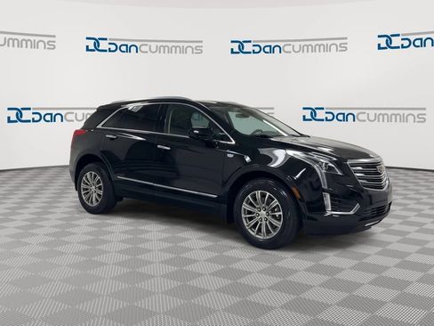 Used 2019 Cadillac XT5 Luxury AWD/4WD image 2