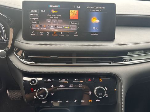 Used 2024 INFINITI QX60 Sensory image 29