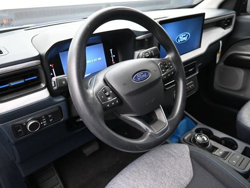Used 2025 Ford Maverick XLT w/ Equipment Group 302A AWD/4WD image 17