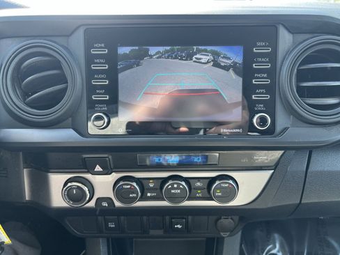 Used 2023 Toyota Tacoma SR AWD/4WD image 18