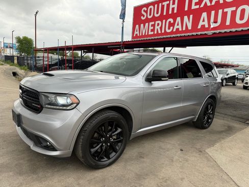 Used 2017 Dodge Durango R/T w/ Technology Group image 3