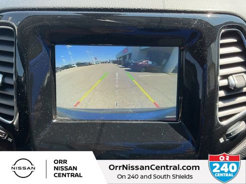 Used 2019 Jeep Compass Latitude FWD image 24