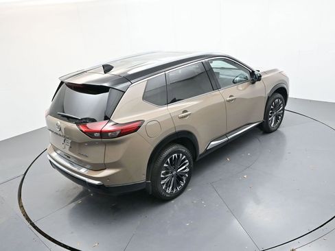 Used 2024 Nissan Rogue Platinum w/ Platinum Premium Package image 25