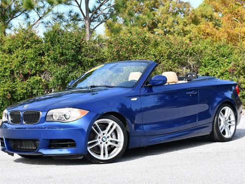 Used 2013 BMW 135i Convertible image 25