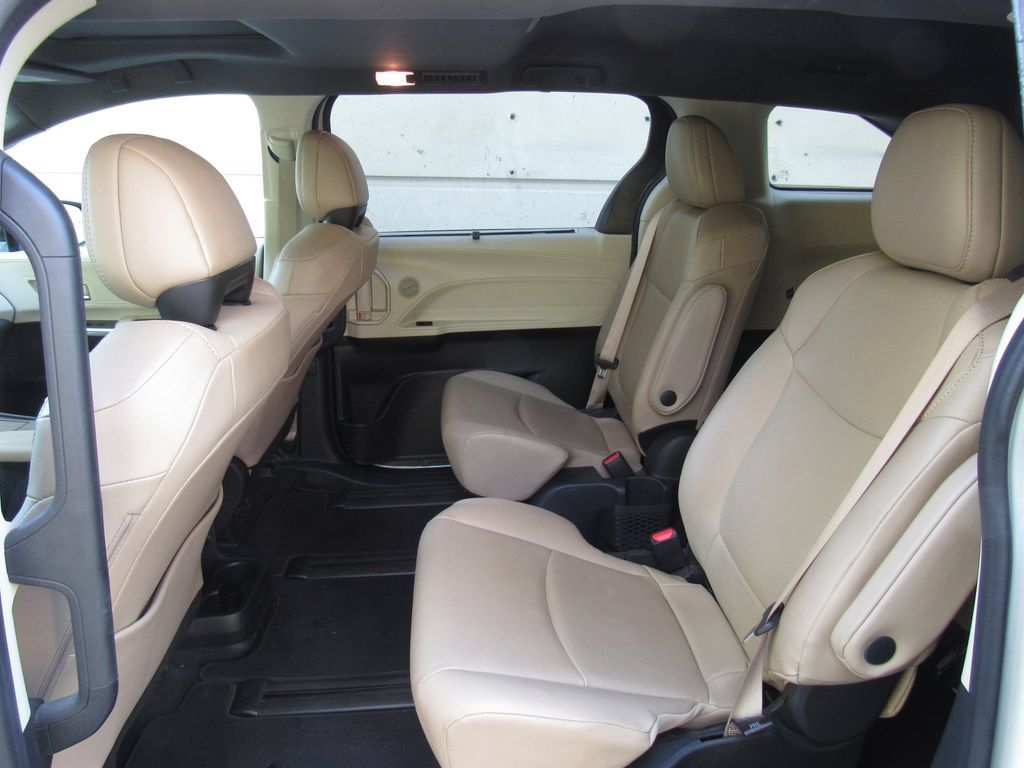 Certified 2023 Toyota Sienna XLE w/ XLE Plus Package AWD/4WD image 16