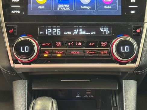 Used 2019 Subaru Outback 3.6R Touring w/ Popular Package #3A AWD/4WD image 40