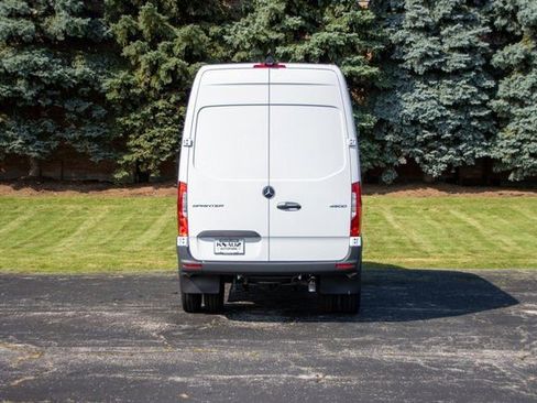 Used 2023 Mercedes-Benz Sprinter 4500 image 11