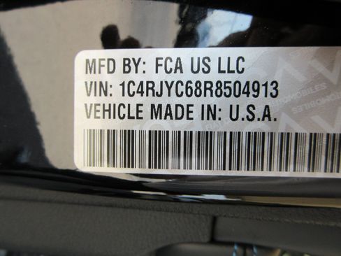 Used 2024 Jeep Grand Cherokee Trailhawk AWD/4WD image 61