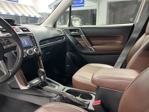 Used 2018 Subaru Forester 2.5i Touring w/ Popular Package #3B AWD/4WD image 15