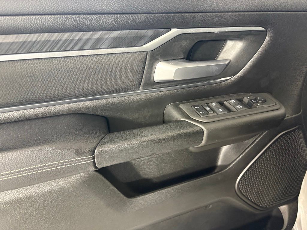 Used 2025 RAM 1500 Big Horn AWD/4WD image 19