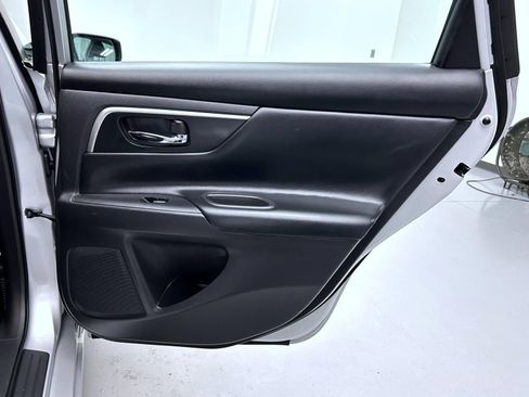 Used 2017 Nissan Altima 2.5 SV FWD image 17