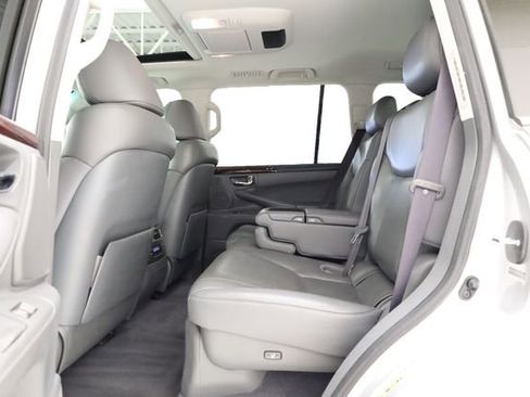Used 2009 Lexus LX 570 4WD image 31