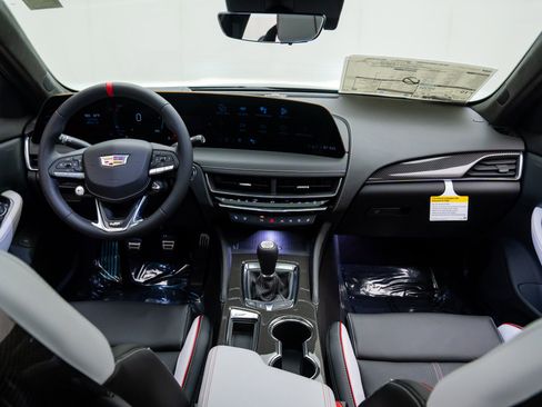 New 2026 Cadillac CT5 V Blackwing w/ Carbon Fiber 2 Package image 10