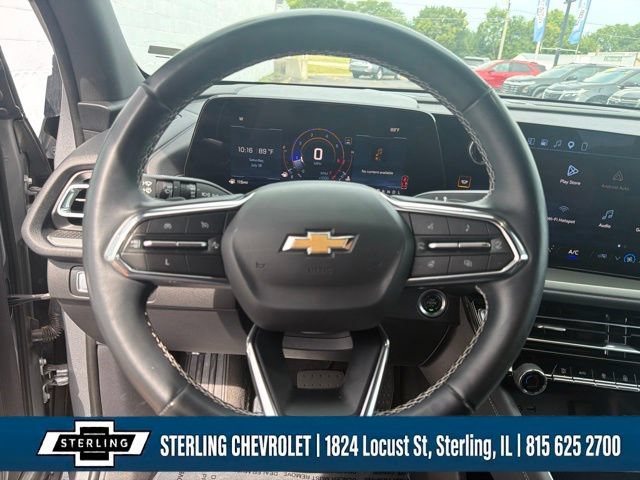 Used 2025 Chevrolet Traverse LT FWD image 17