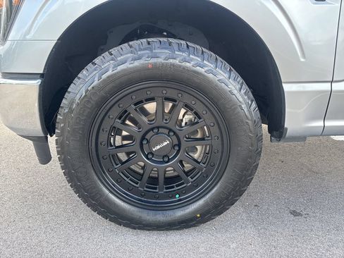Used 2023 Ford F150 XLT AWD/4WD image 11