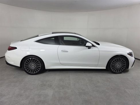 Certified 2024 Mercedes-Benz CLE 300 4MATIC Coupe image 3