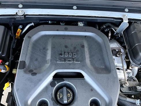 Used 2023 Jeep Wrangler Unlimited Sahara image 31