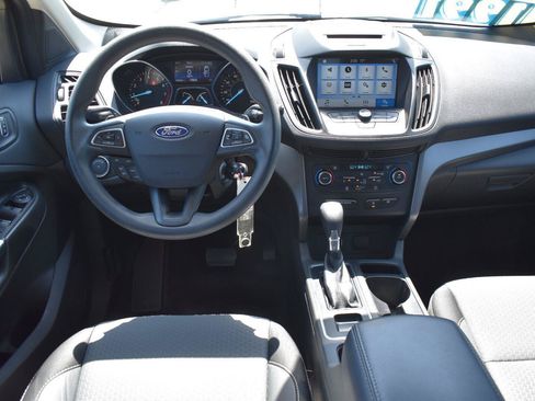 Used 2017 Ford Escape SE w/ Equipment Group 201A AWD/4WD image 19
