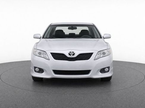 Used 2010 Toyota Camry LE FWD image 5