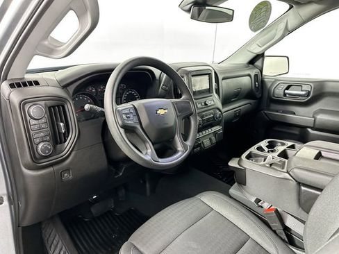 Used 2023 Chevrolet Silverado 1500 Custom image 17