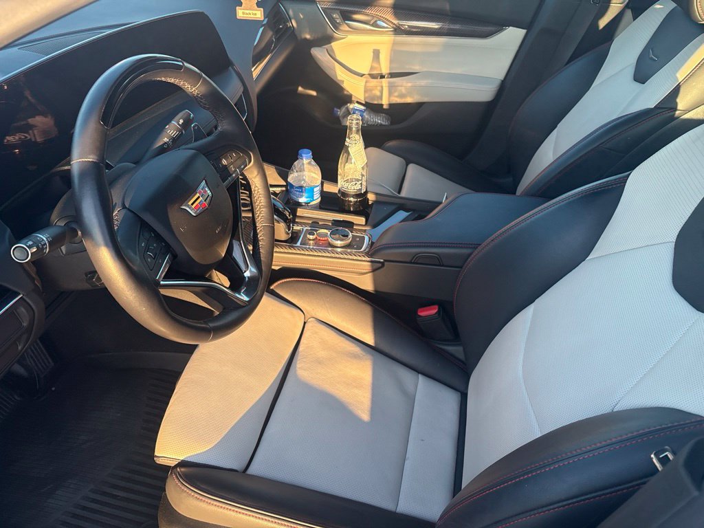 Used 2025 Cadillac CT5 Sport w/ Technology Package RWD image 3