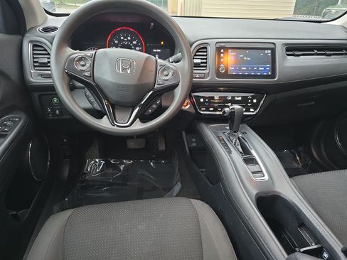 Used 2022 Honda HR-V EX image 15