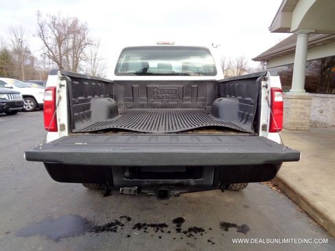 Used 2014 Ford F250 XL w/ Power Equipment Group AWD/4WD image 17