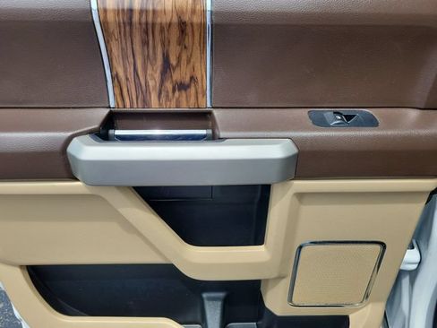 Used 2018 Ford F150 Lariat w/ Equipment Group 501A Mid AWD/4WD image 17