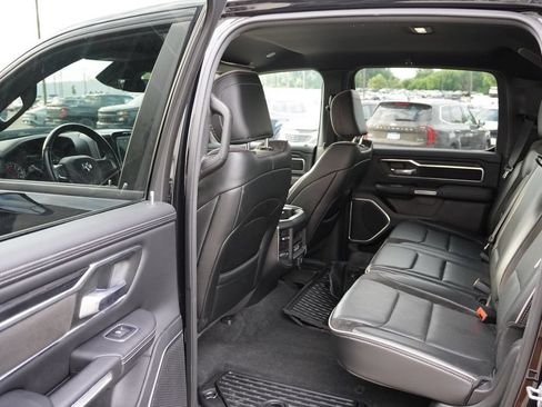 Used 2023 RAM 1500 Laramie AWD/4WD image 16
