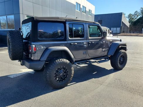 Used 2024 Jeep Wrangler Sport S image 4