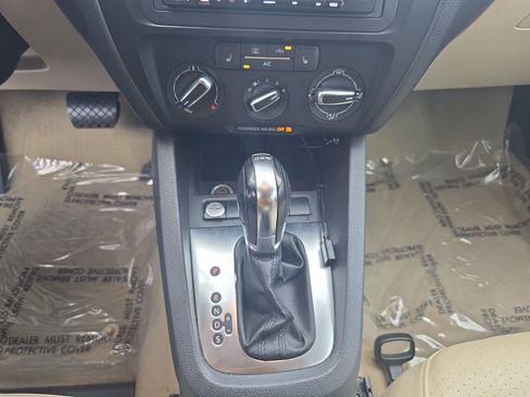 Used 2014 Volkswagen Jetta TDI FWD image 22
