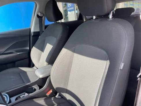 Used 2024 Hyundai Kona SEL AWD/4WD image 9
