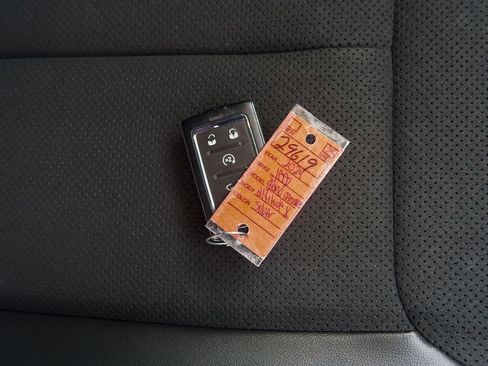 Used 2024 Jeep Grand Cherokee Altitude image 31