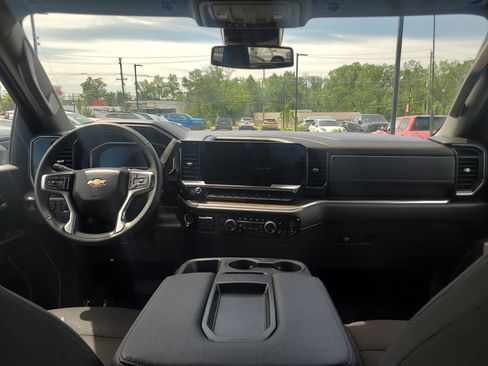 Used 2025 Chevrolet Silverado 2500 LT w/ Safety Package AWD/4WD image 18