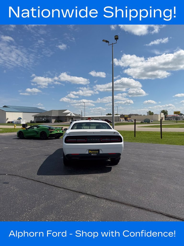 Used 2018 Dodge Challenger GT AWD/4WD image 6