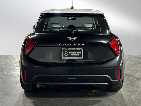Used 2026 MINI Cooper 2-Door Hardtop FWD image 4