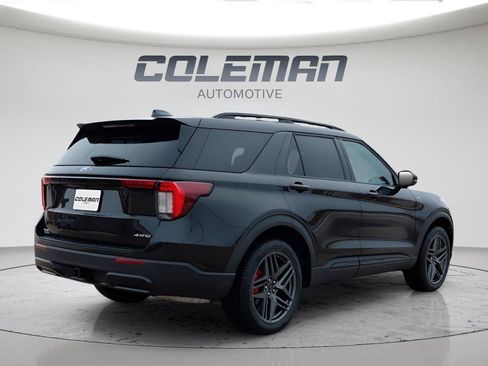 New 2026 Ford Explorer ST-Line w/ ST-Line Street Pack AWD/4WD image 9