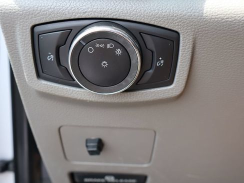 Used 2022 Ford F550 4x4 SuperCab Super Duty image 31