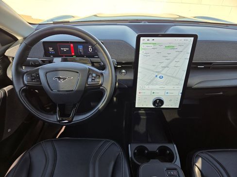 Used 2023 Ford Mustang Mach-E Premium image 8