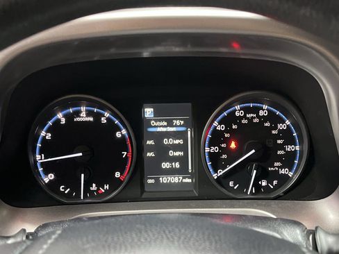 Used 2017 Toyota RAV4 LE w/ Carpet Mat Package AWD/4WD image 17