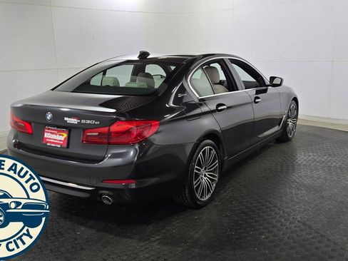 Used 2018 BMW 530e xDrive w/ Premium Package 2 image 7