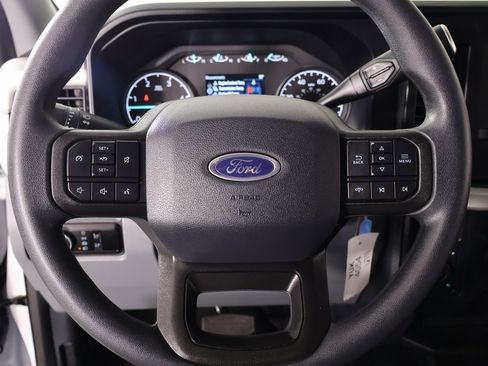 Used 2025 Ford F350 XL image 3