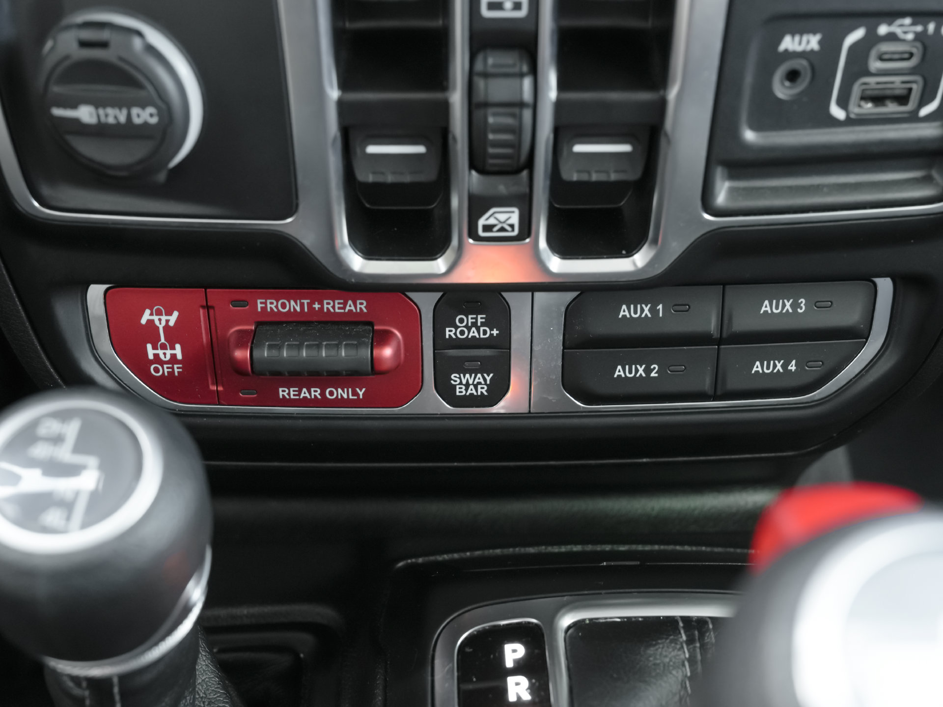 Used 2025 Jeep Wrangler Unlimited Rubicon AWD/4WD image 17