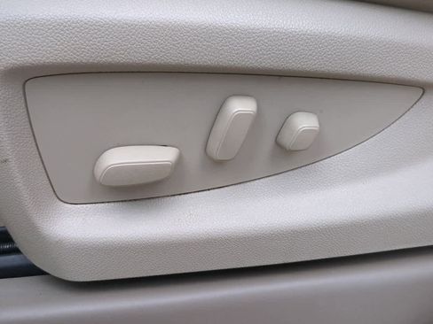 Used 2019 GMC Yukon XL Denali w/ Open Road Package image 16