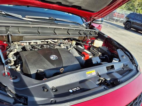 Used 2022 Toyota Highlander XSE image 9