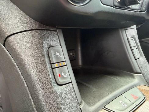 Used 2019 GMC Acadia SLE w/ Driver Alert Package I image 22