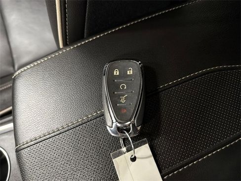 Certified 2022 Chevrolet Traverse Premier image 37