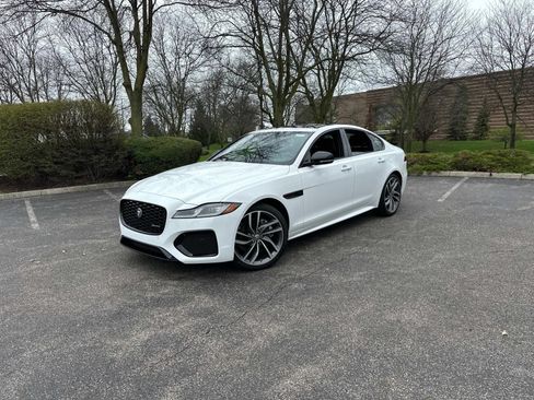 Used 2024 Jaguar XF R-Dynamic SE AWD/4WD image 1
